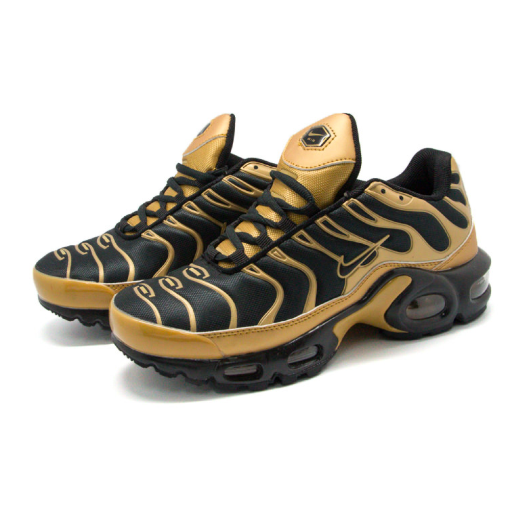 Air max tn plus black and gold top